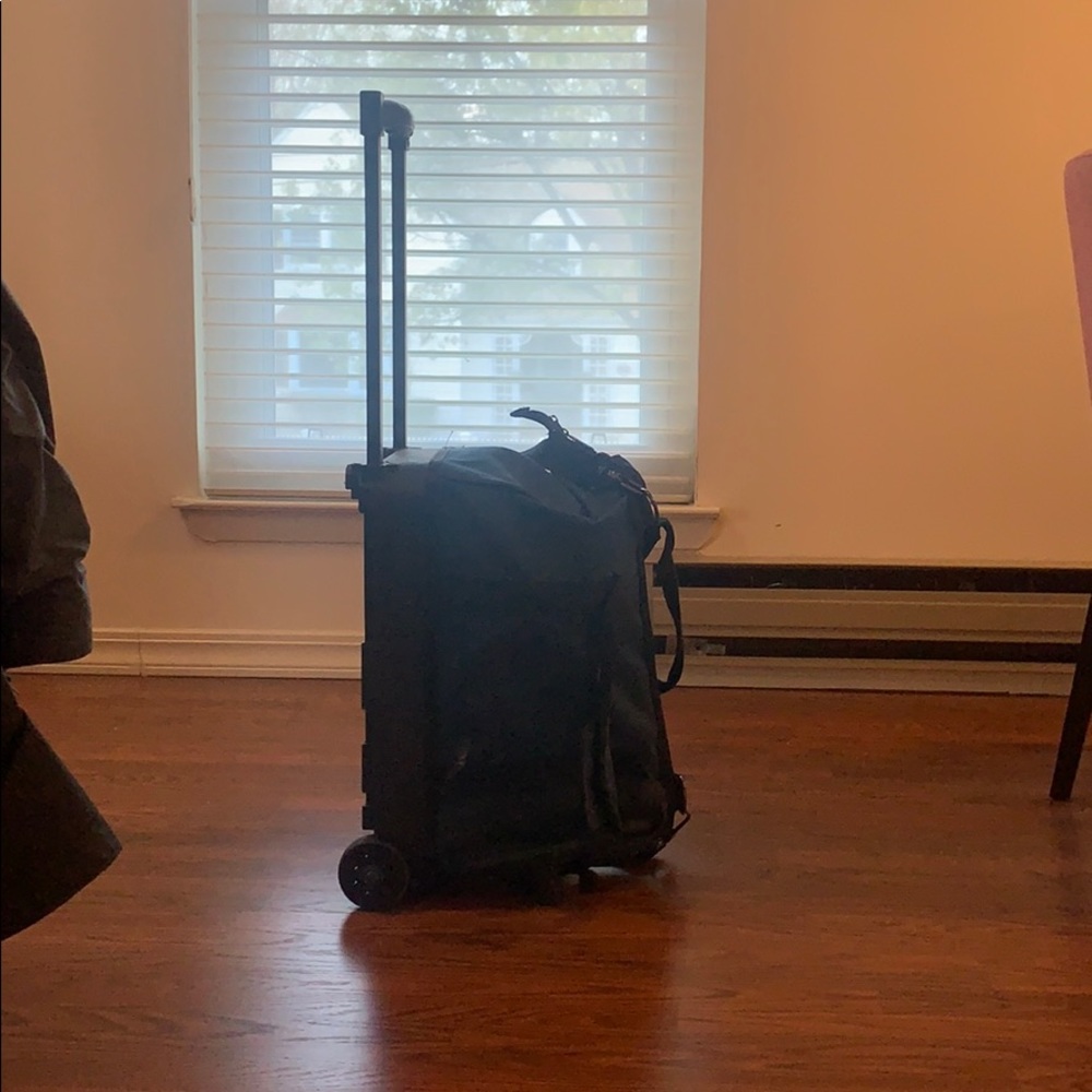 Wheeled bowling bag